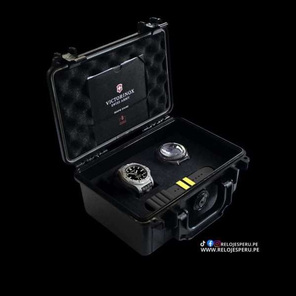 VICTORINOX INOX TITANIUM PROFESSIONAL DIVER 241812