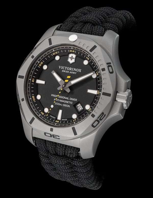 VICTORINOX INOX TITANIUM PROFESSIONAL DIVER 241812 - Imagen 2