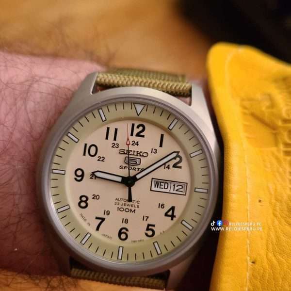 SEIKO 5 AUTOMATICO SNZG07J1 CORREA NYLON - Imagen 2