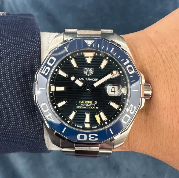TAG HEUER AQUARACER AUTOMATICO CALIBRE 5 WAY201B (SEMI NUEVOS DE LUJO) - Imagen 3