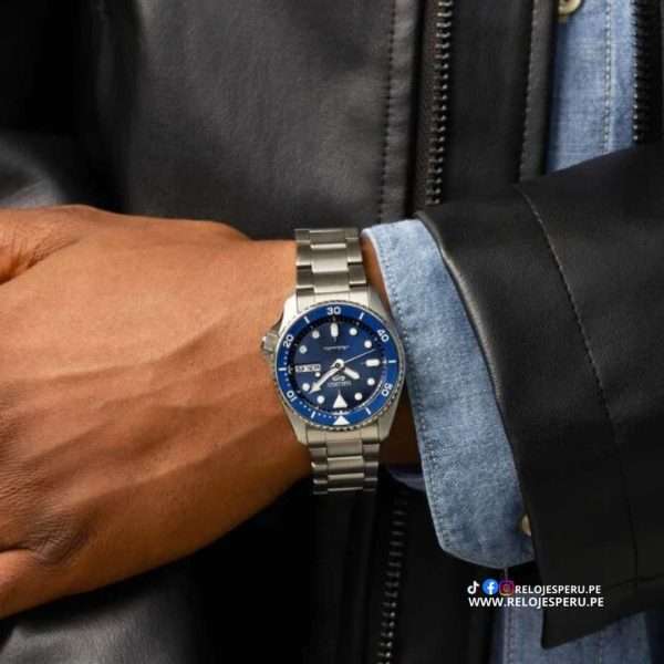 Seiko 5 Sports SKX New Colour Collection ‘Street Denim’ - SRPL77K1 - Imagen 2